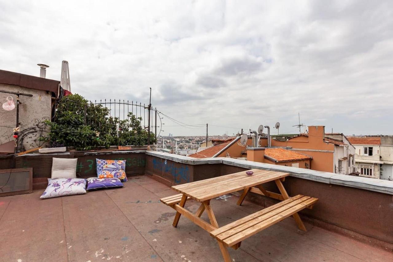 Renovated Apartment At The Heart Of Istanbul With Huge Terrace 外观 照片